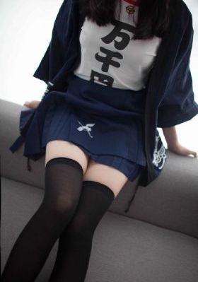 电车魔女在线